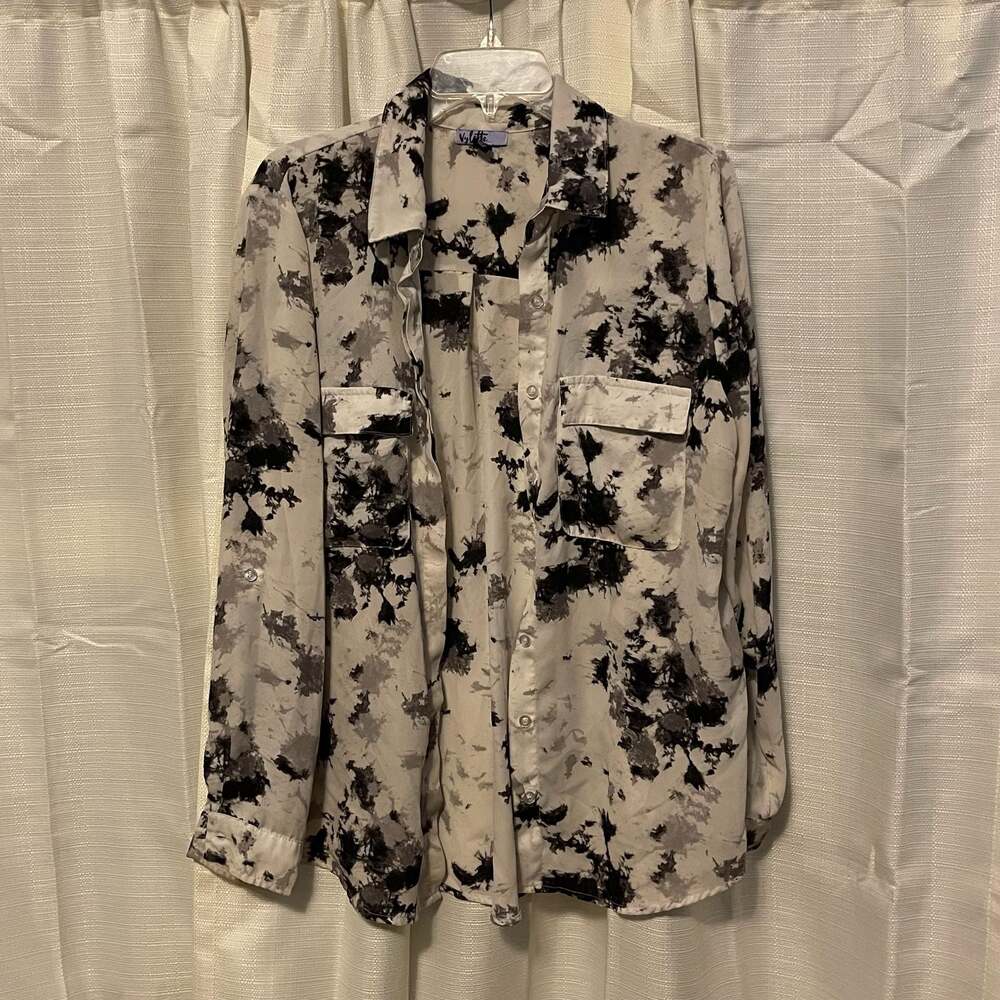 Vylette Women's Black White Abstract Print Button-Down Long Sleeve Shirt Convert